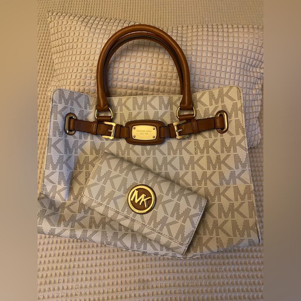 Michael Kors Handbag and Wallet
